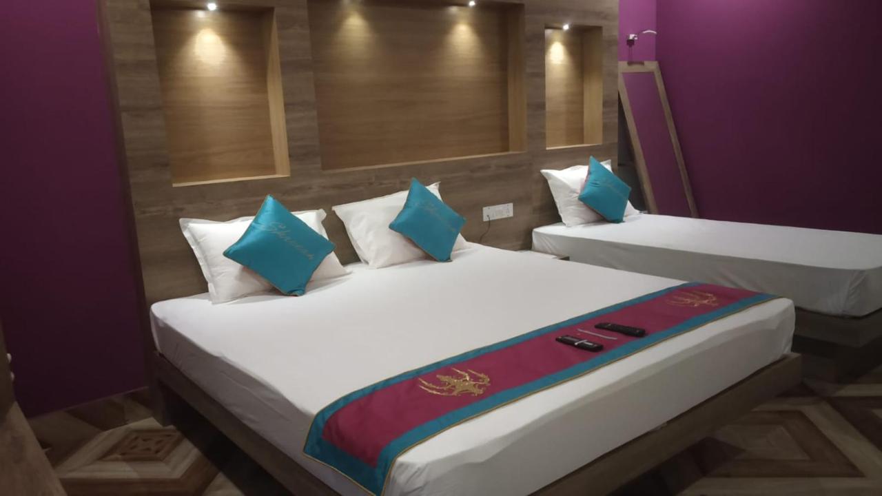 Hotel Shreesh Sitapur Bagian luar foto