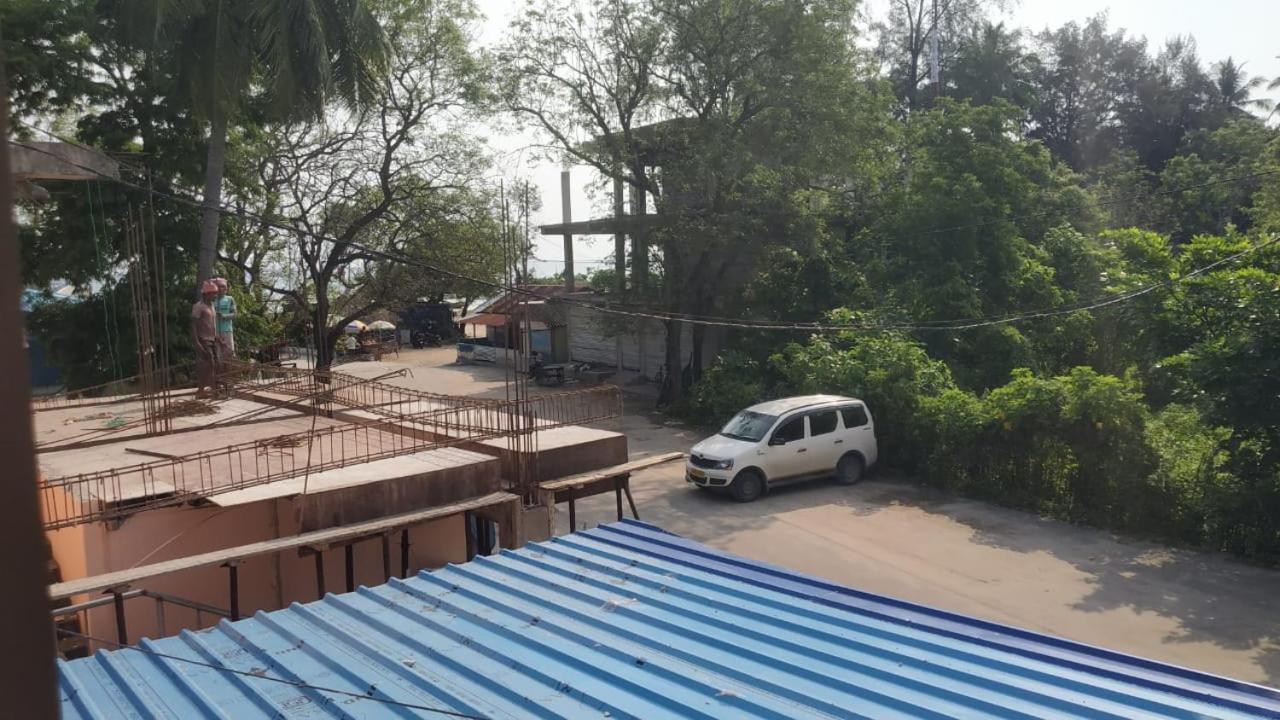 Hotel Shreesh Sitapur Bagian luar foto